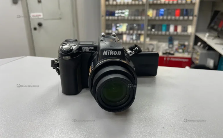 Фотоаппарат  Nikon coolpix5700