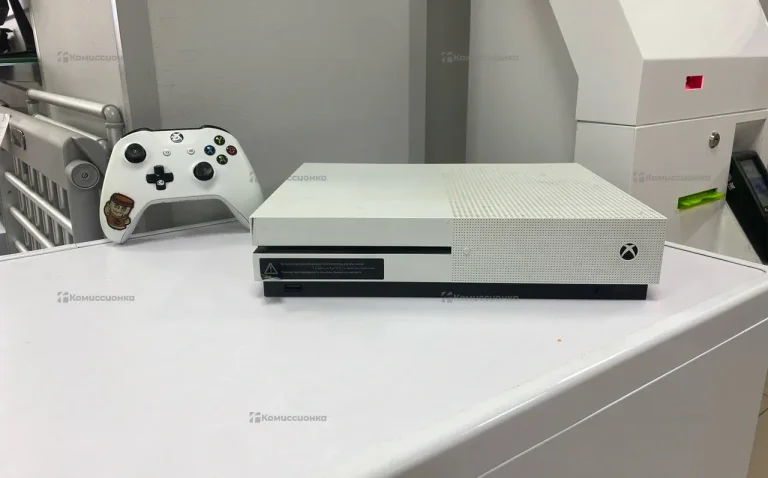 Приставка xbox one s 512