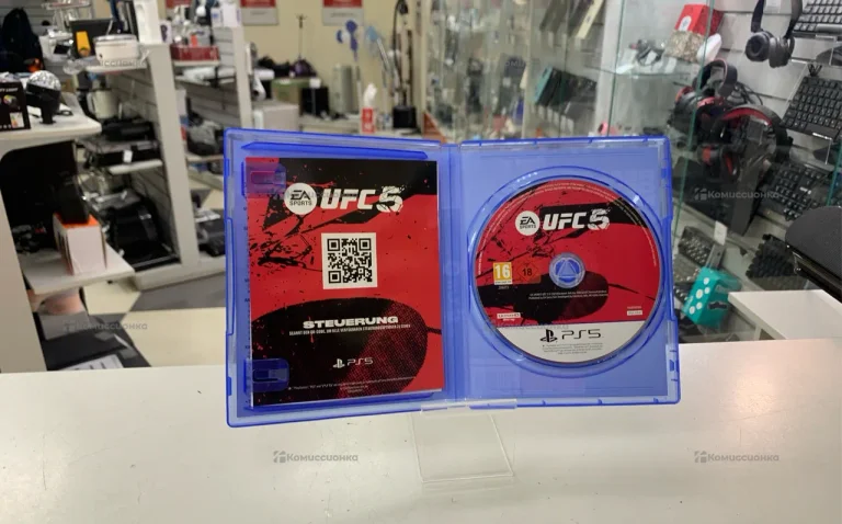 Диск Sony PlayStation 5 UFC 5