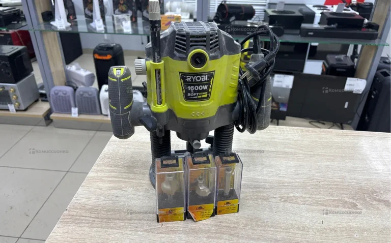 Фрезер Ryobi RRT1600-K
