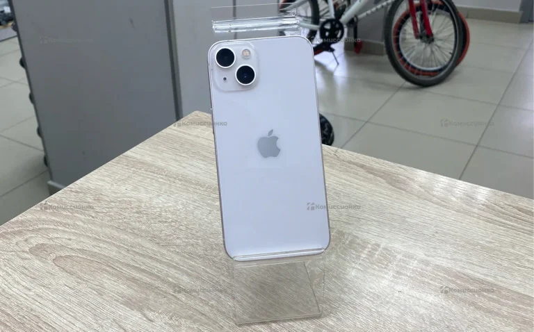 Apple iPhone 13 4/128 ГБ