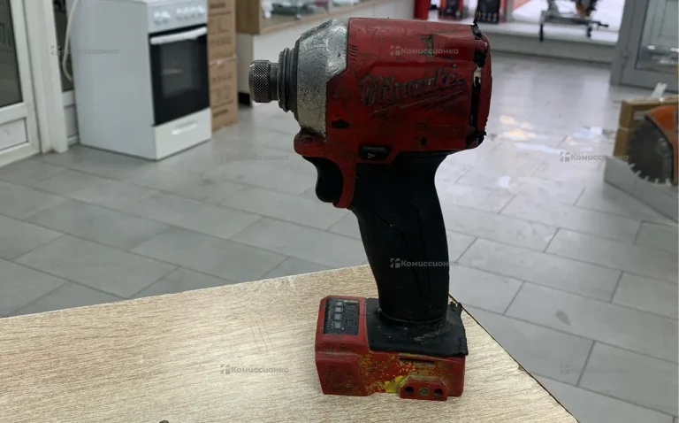 Винтоверт Milwaukee M18 fuel FID2