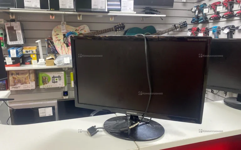 Монитор Samsung lt24e310 24