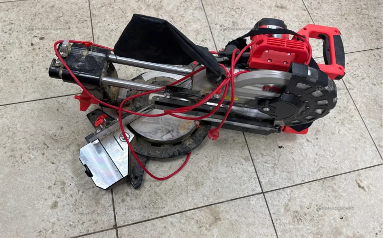 Пила торцовочная электрическая КМ MS-2001/255