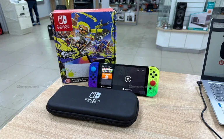 Приставка Nintendo Switch Oled 64 GB.