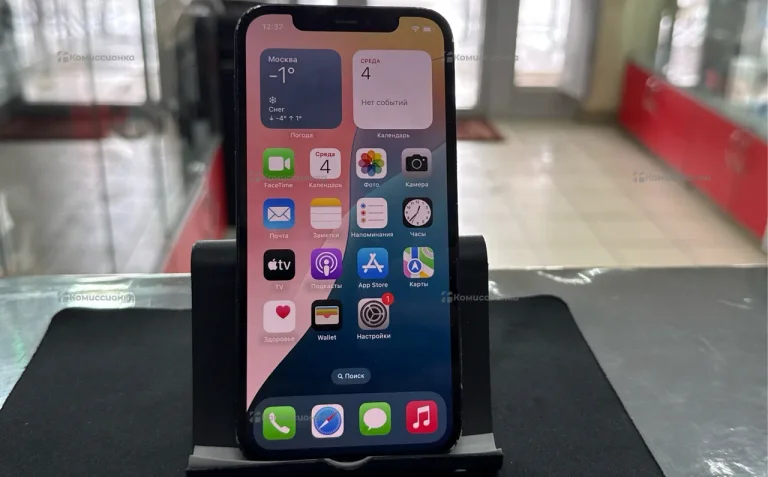 Apple iPhone 11 4/64 ГБ