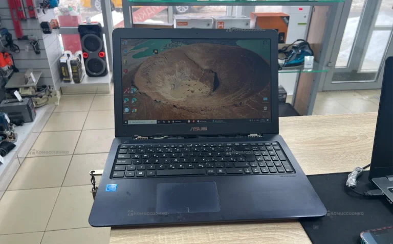 Ноутбук  ASUS